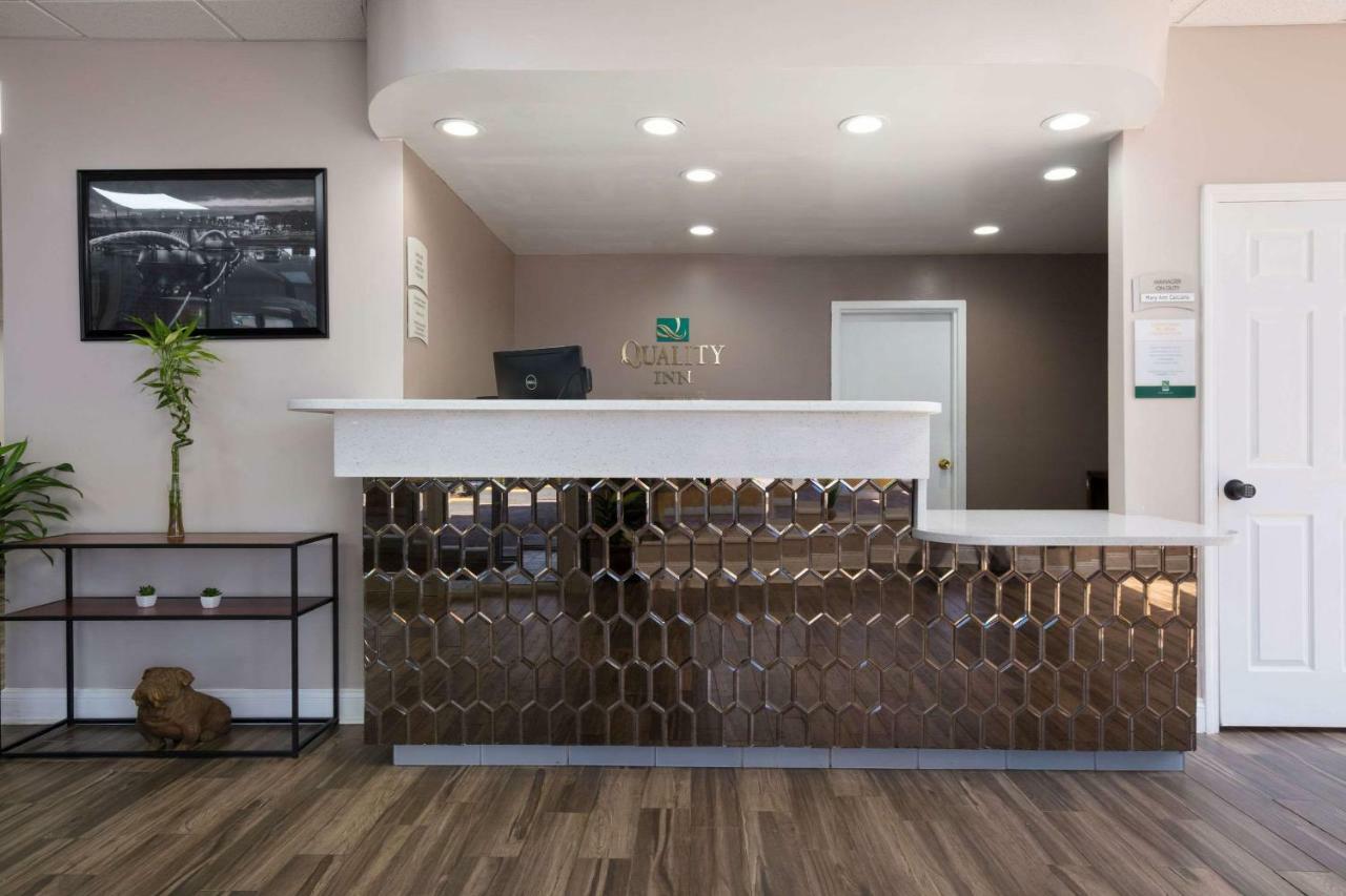 Quality Inn Старквілл Екстер'єр фото