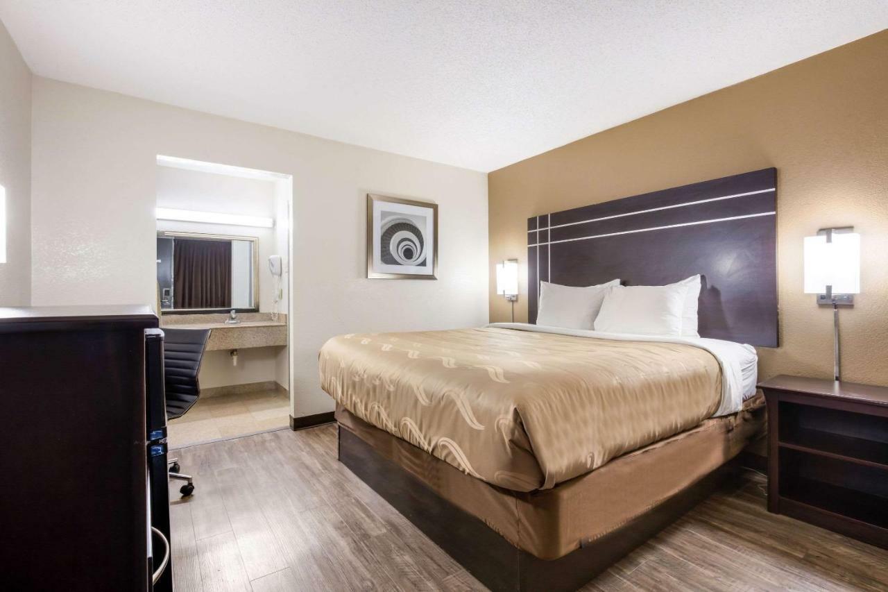 Quality Inn Старквілл Екстер'єр фото