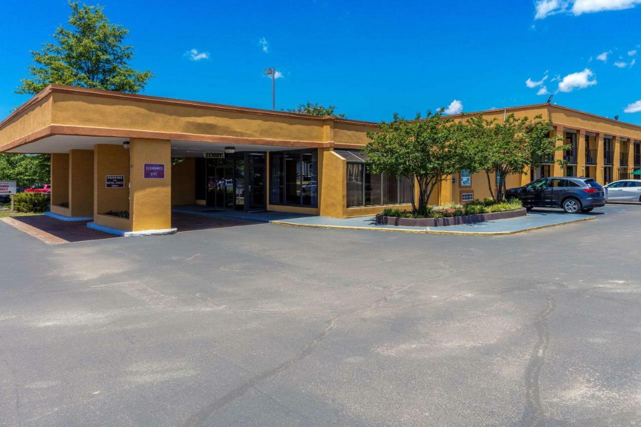 Quality Inn Старквілл Екстер'єр фото